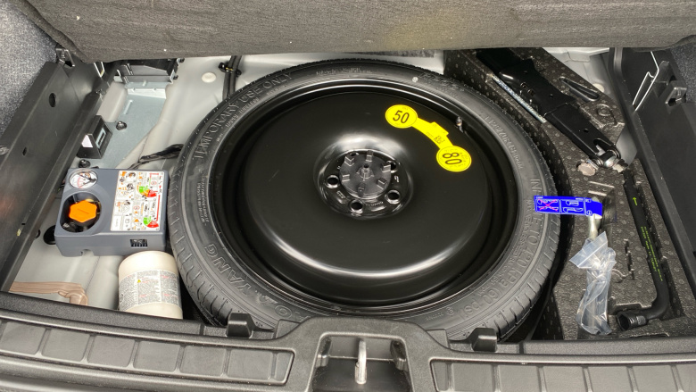 Volvo XC40 2.0 B4P Plus Dark 5dr Auto Petrol Estate